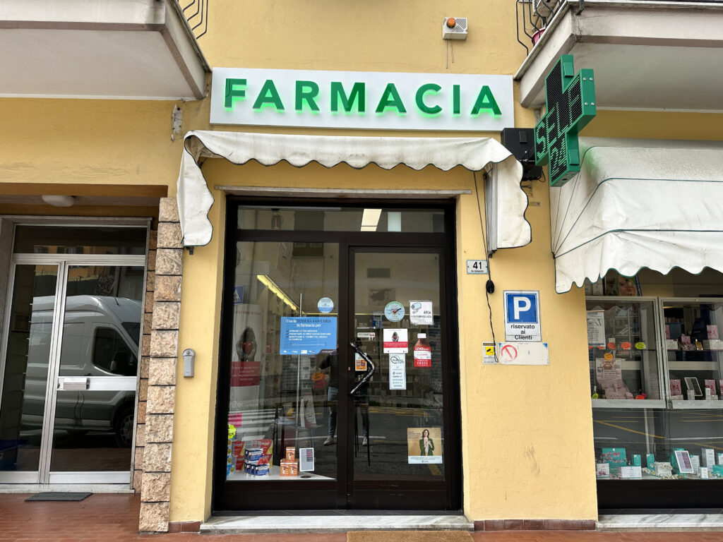 Insegna e Croce a Led mod. GREEN 80 Farmacia Caramagna